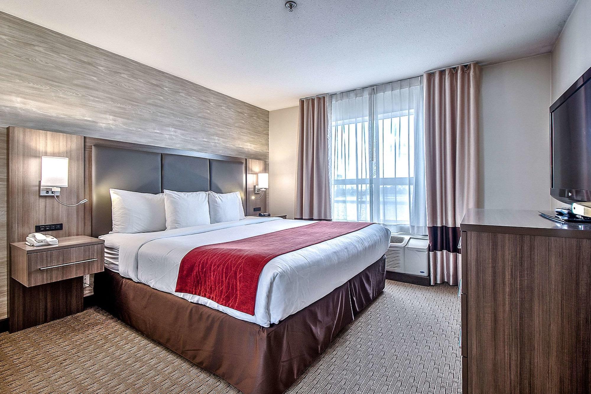 Comfort Inn & Suites South YYC Exteriér fotografie