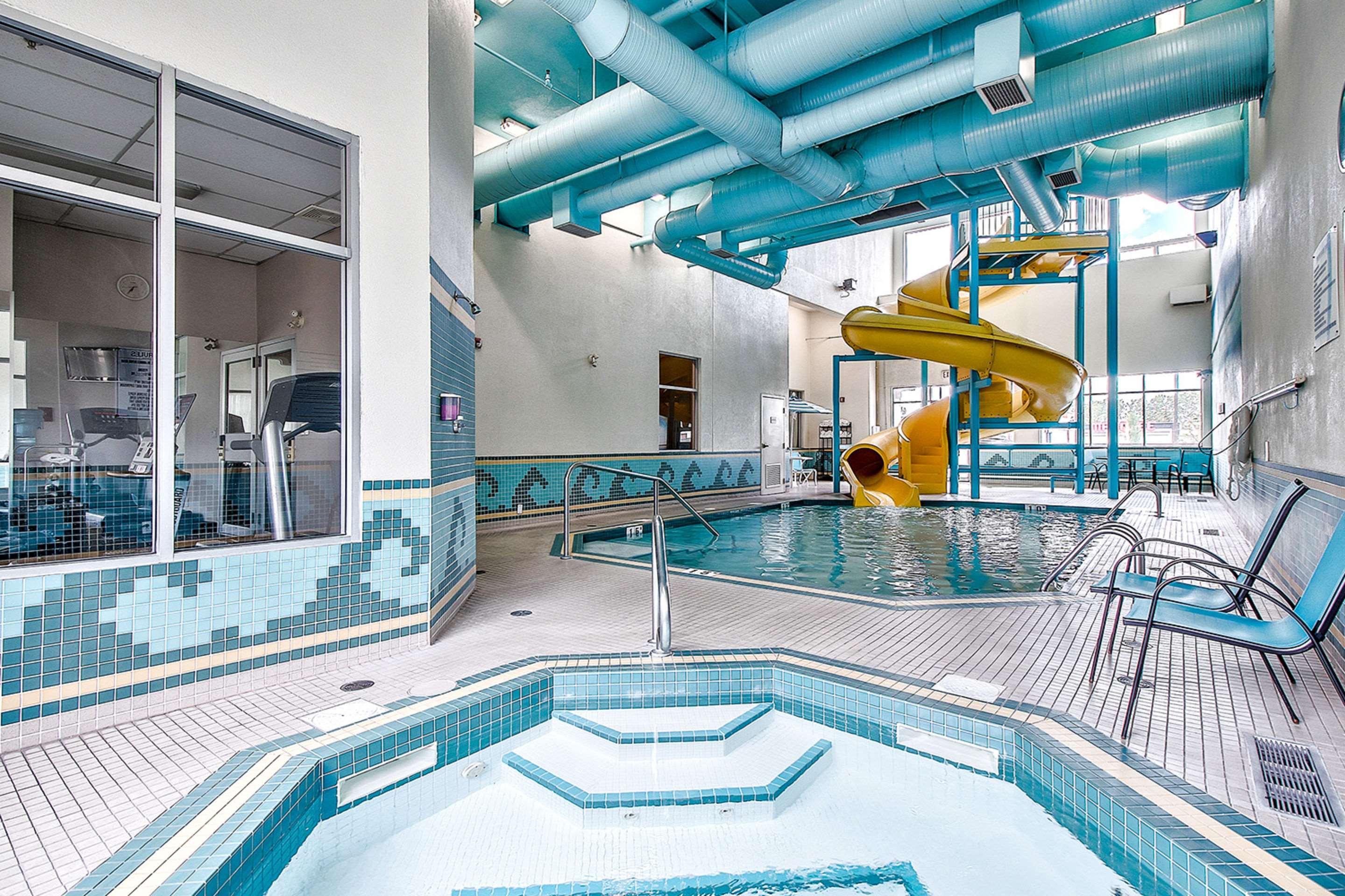 Comfort Inn & Suites South YYC Exteriér fotografie
